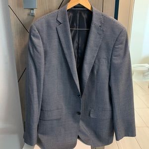 Men’s Gray Blazer; 44L
